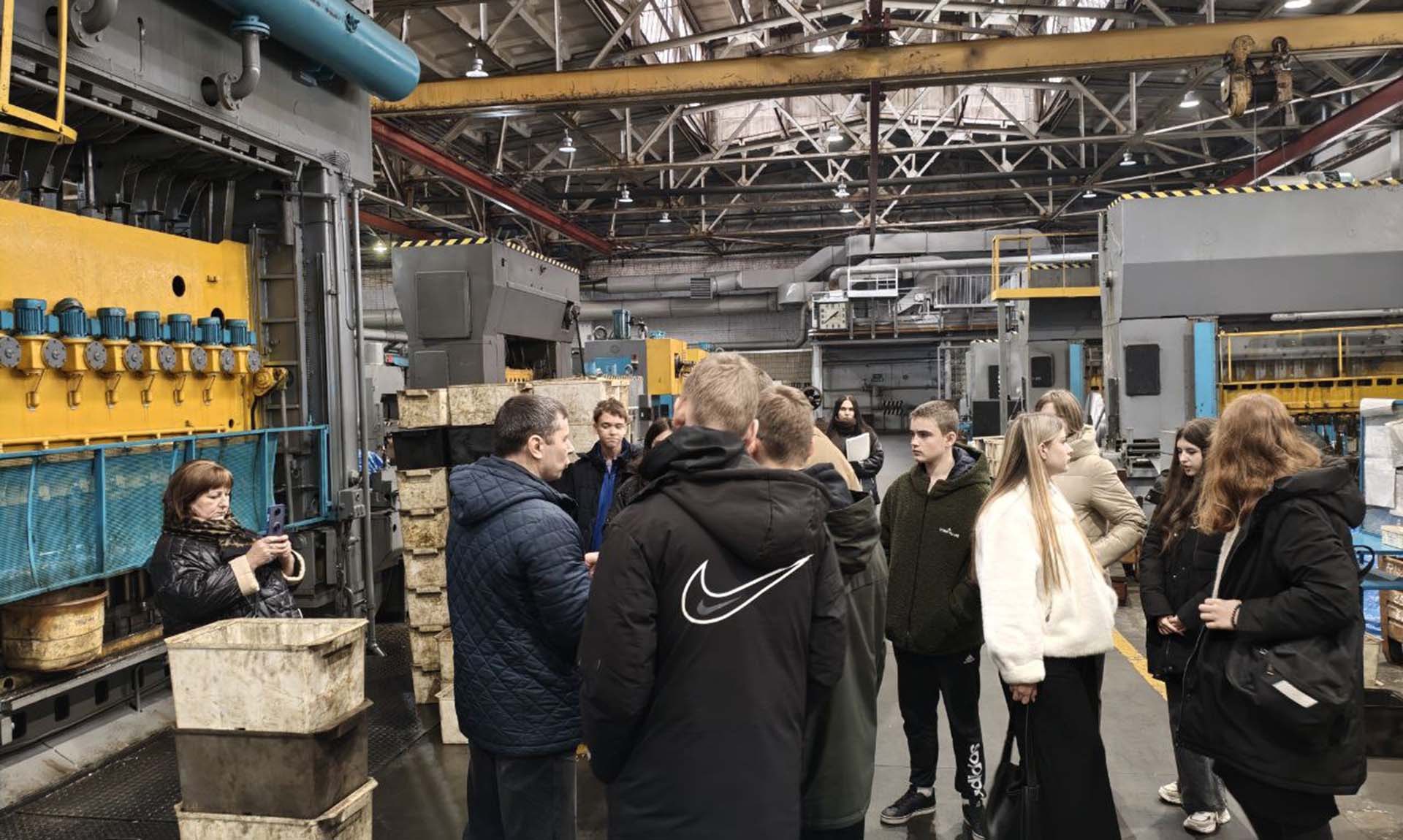 Школьники из Шебекинского округа Белгородской области посетили завод