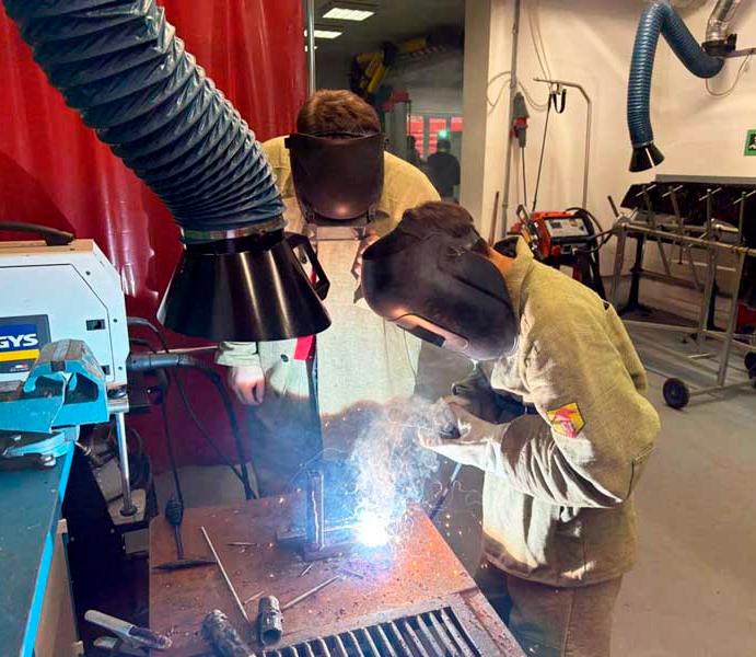 В Омском автотранспортном колледже провели профпробы для школьников