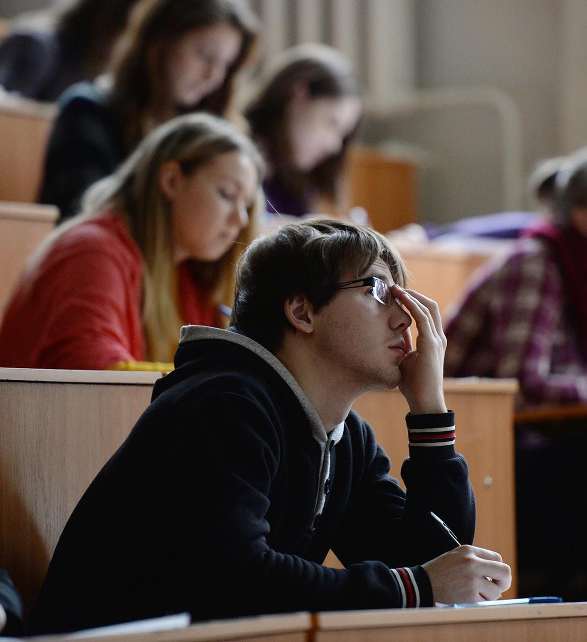 Студентам Барнаульского техникума рассказали о&nbsp;поддержке предпринимателей