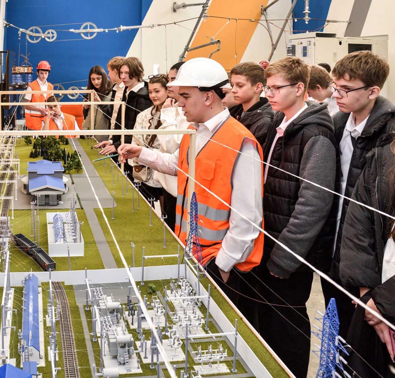 Около 16 тысяч дончан посетили день открытых дверей «Профессионалитета»