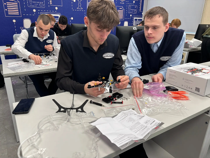 Дроны, «Майнкрафт» и бюджетные места: колледж «Логос» проведёт День открытых дверей в формате цифрового погружения