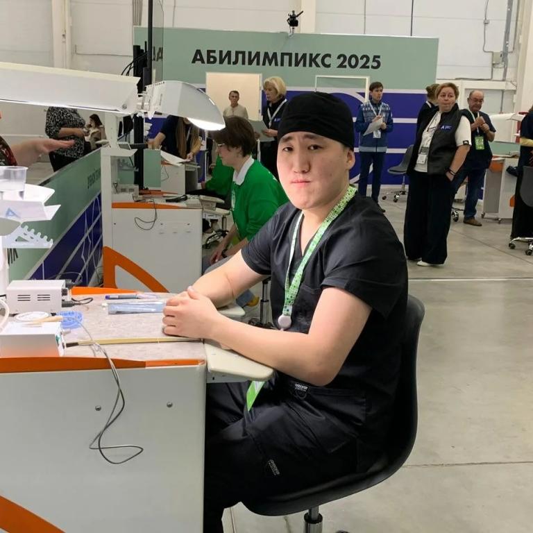 Студент из Якутии завоевал серебро на чемпионате «Абилимпикс»